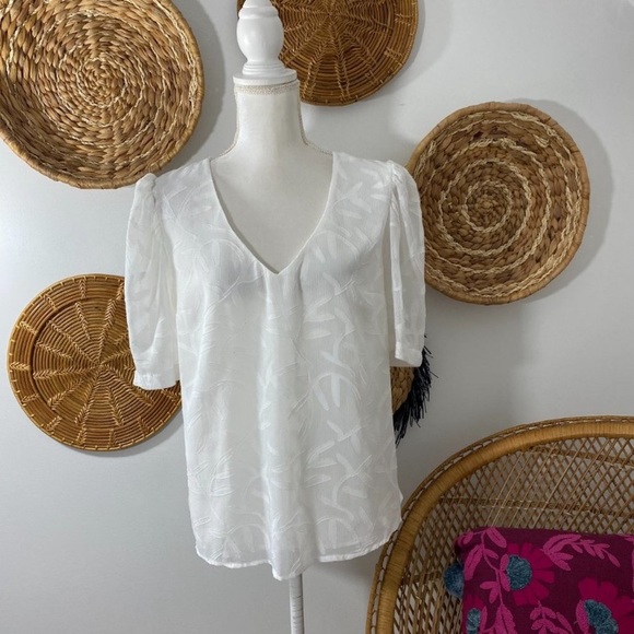 a new day Tops - A New Day Neutral White V-neck Short Sleeve Puff Sleeve Blouse Large